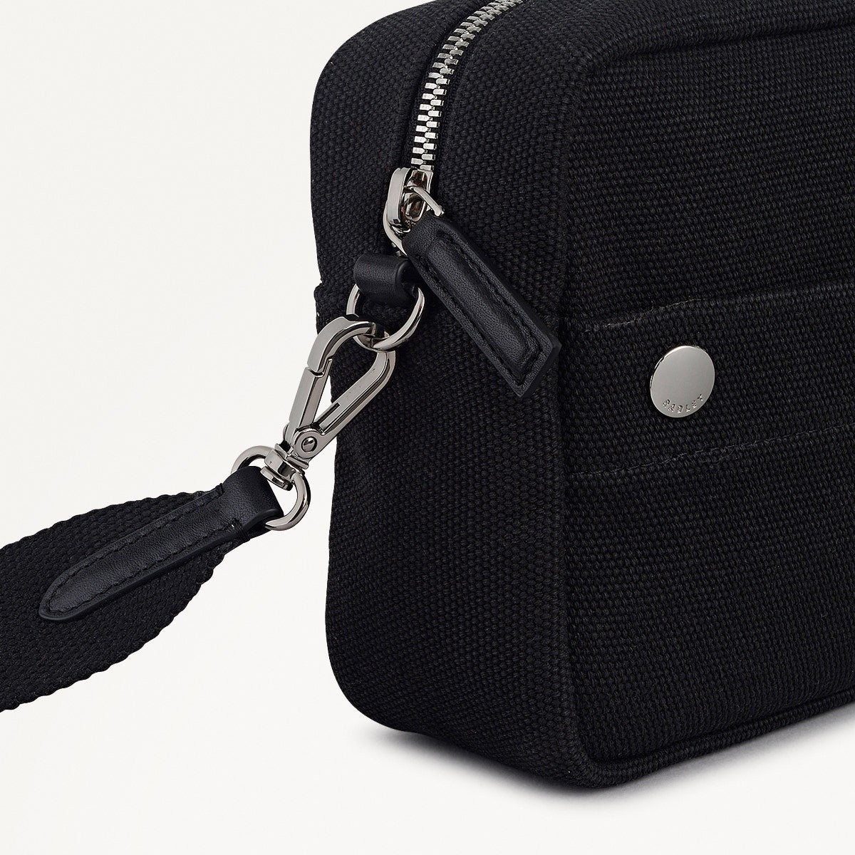 Black Small Ziptop Cross Body | Hadleigh Place AW25 | Radley London