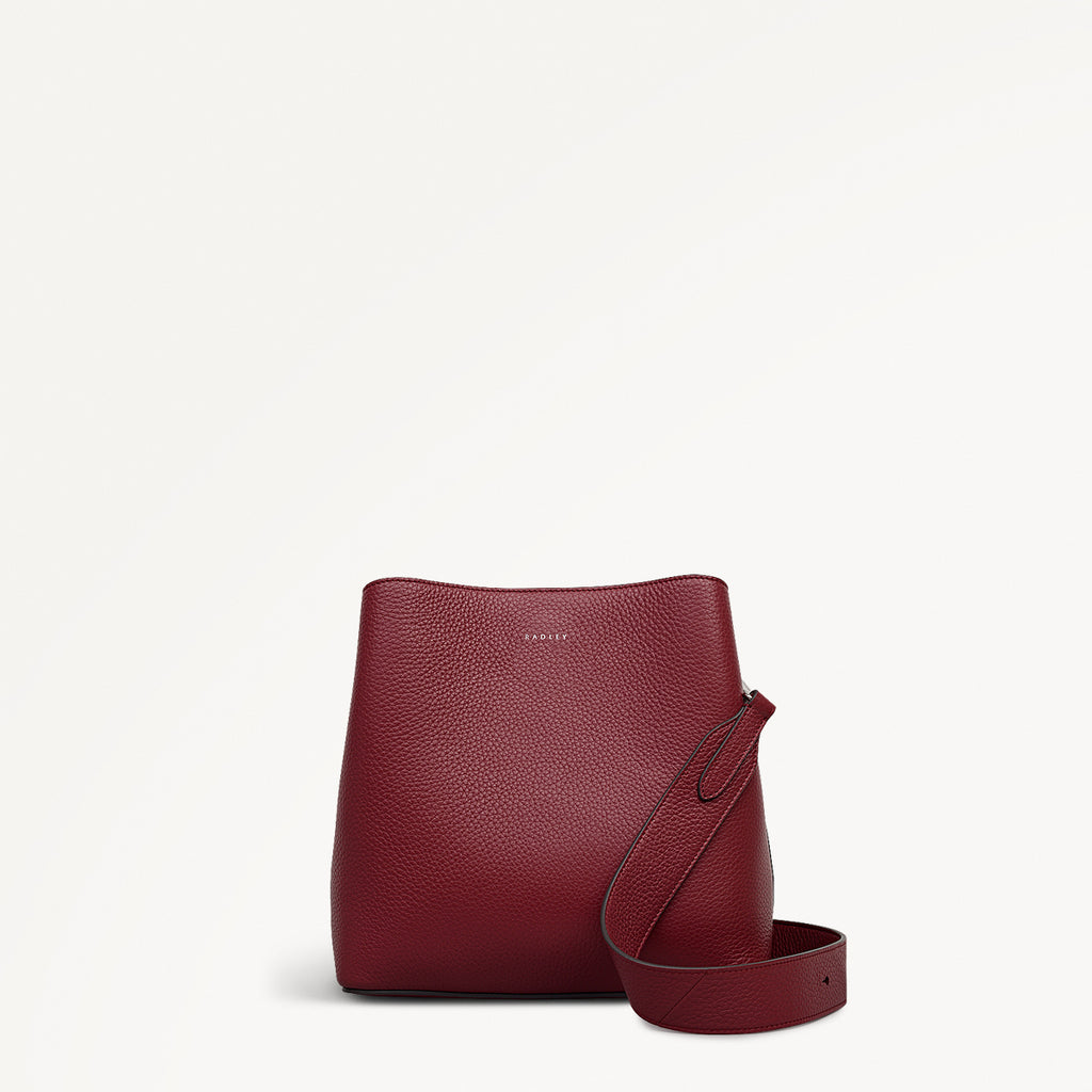 Dukes Place Leather Medium Compartment Cross Body Bag in Carmine - 112234