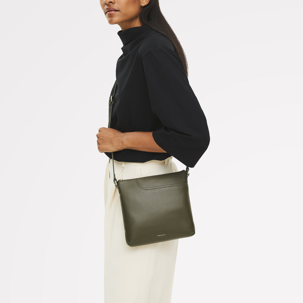 Pockets Leather Small Ziptop ns Cross Body Bag in Pine Needle - 112237