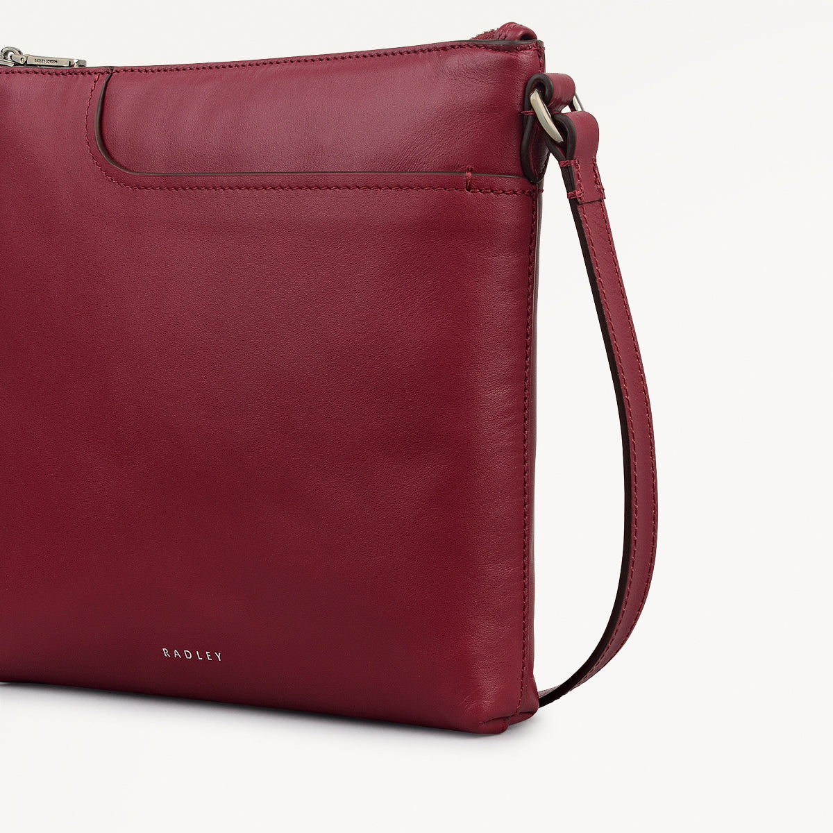Pockets Leather Small Ziptop ns Cross Body Bag in Carmine - 112240