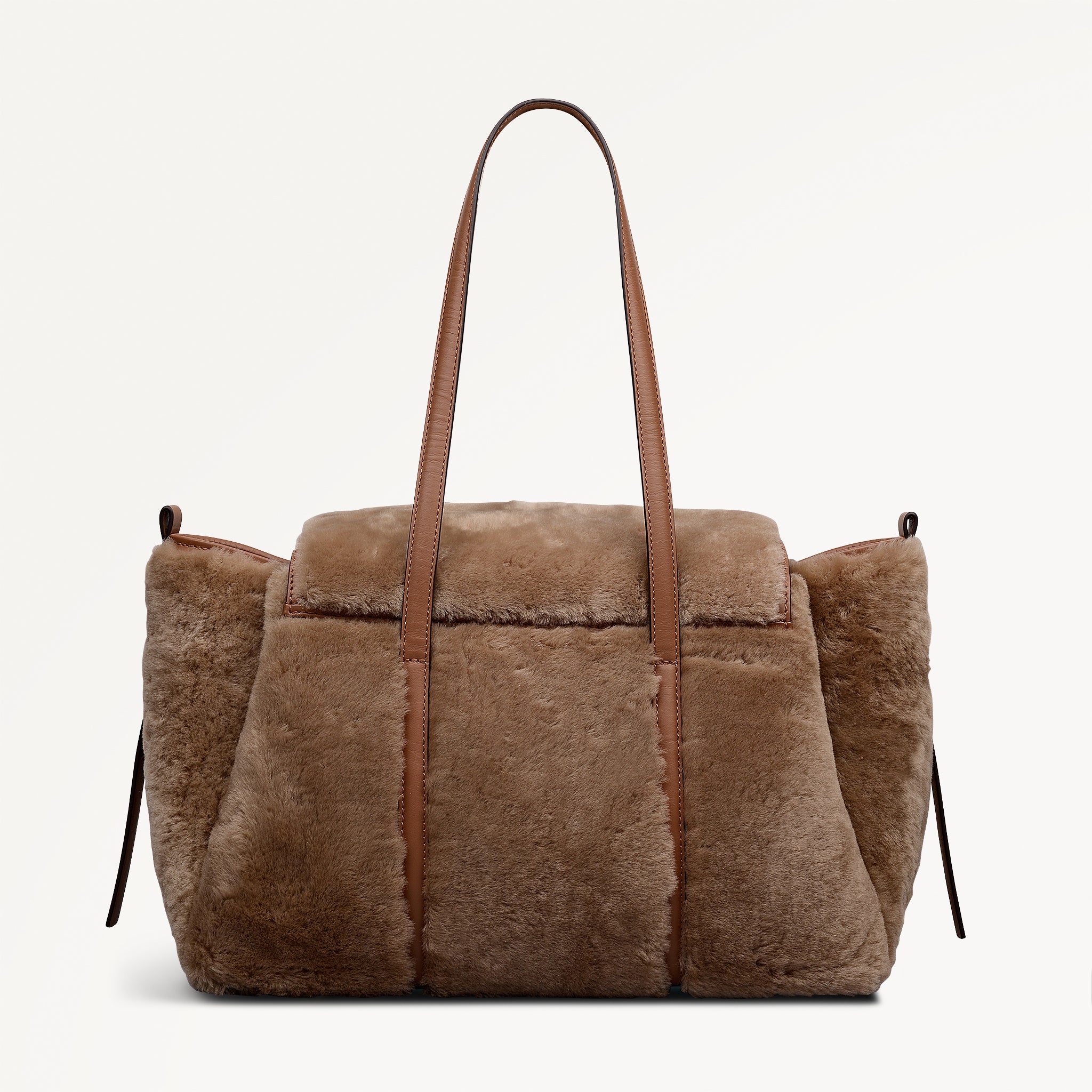 The Chancery Leather Medium Flapover Shoulder Bag in Saddle - 112255