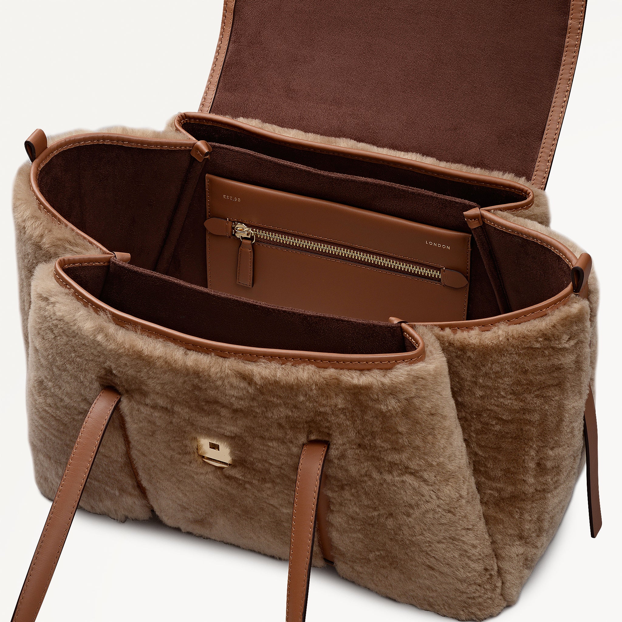 The Chancery Leather Medium Flapover Shoulder Bag in Saddle - 112255