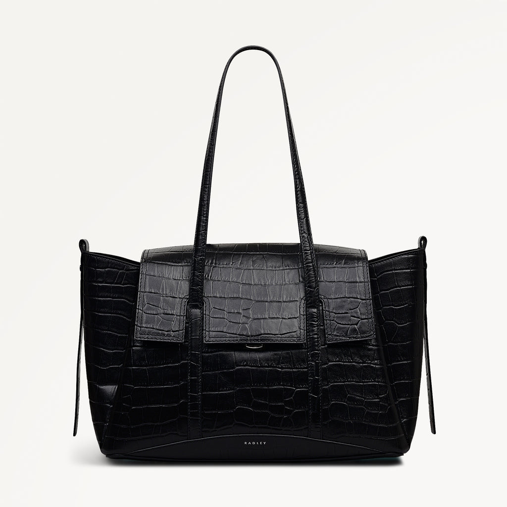The Chancery Leather Medium Flapover Shoulder Bag in Black - 112256