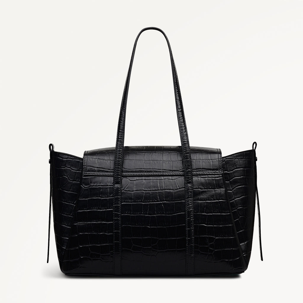 The Chancery Leather Medium Flapover Shoulder Bag in Black - 112256