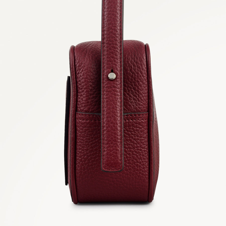 Duchess Close Leather Small Ziptop Cross Body Bag in Carmine - 112259