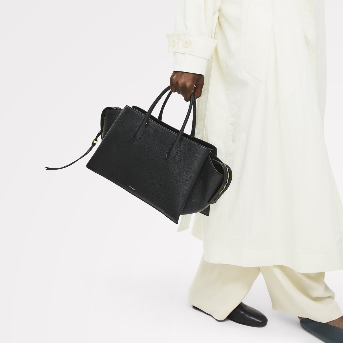 The Romilly Leather Large Ziptop Satchel Bag in Black - 112269