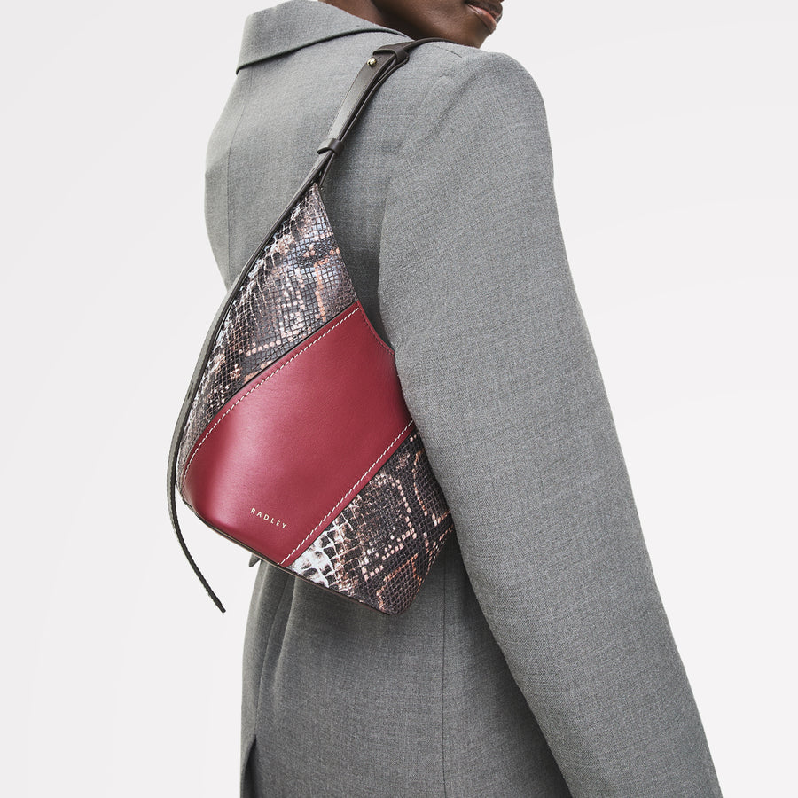 Beaton Close Leather Small Ziptop Cross Body Bag in Carmine - 112283