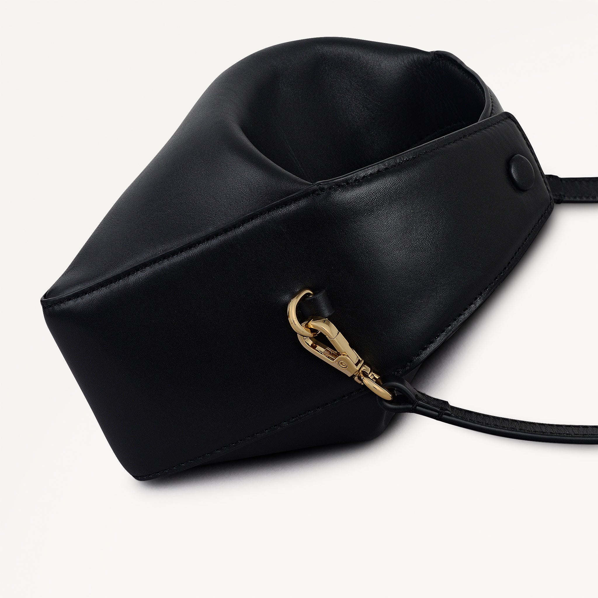 De Beauvoir Leather Small Ziptop Satchel Bag in Black - 112302