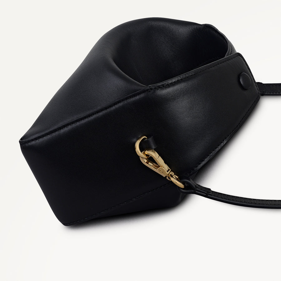 De Beauvoir Leather Small Ziptop Grab Bag in Black - 112302