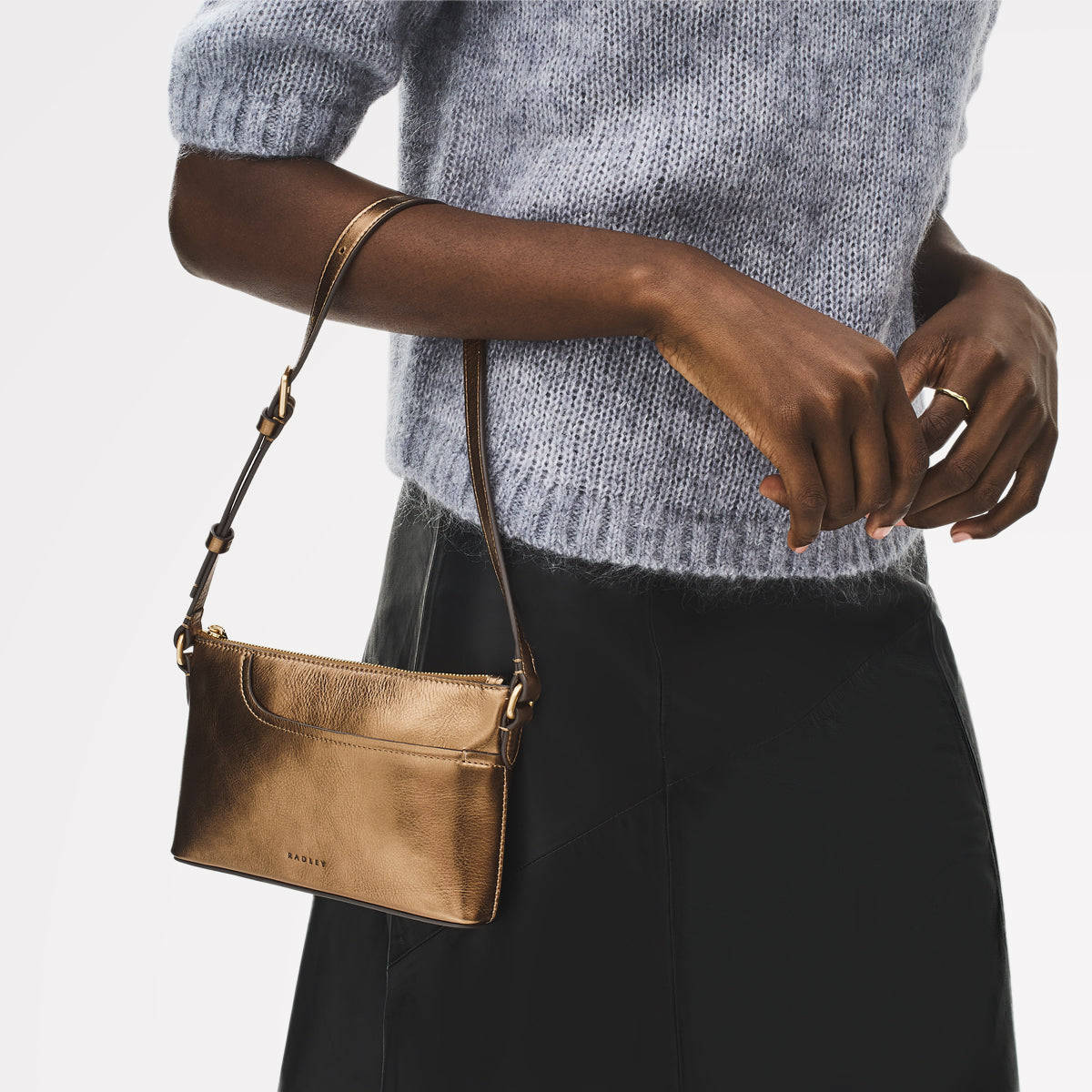 Pockets Leather Mini Ziptop Ew Shoulder Bag in Olive Gold - 112311