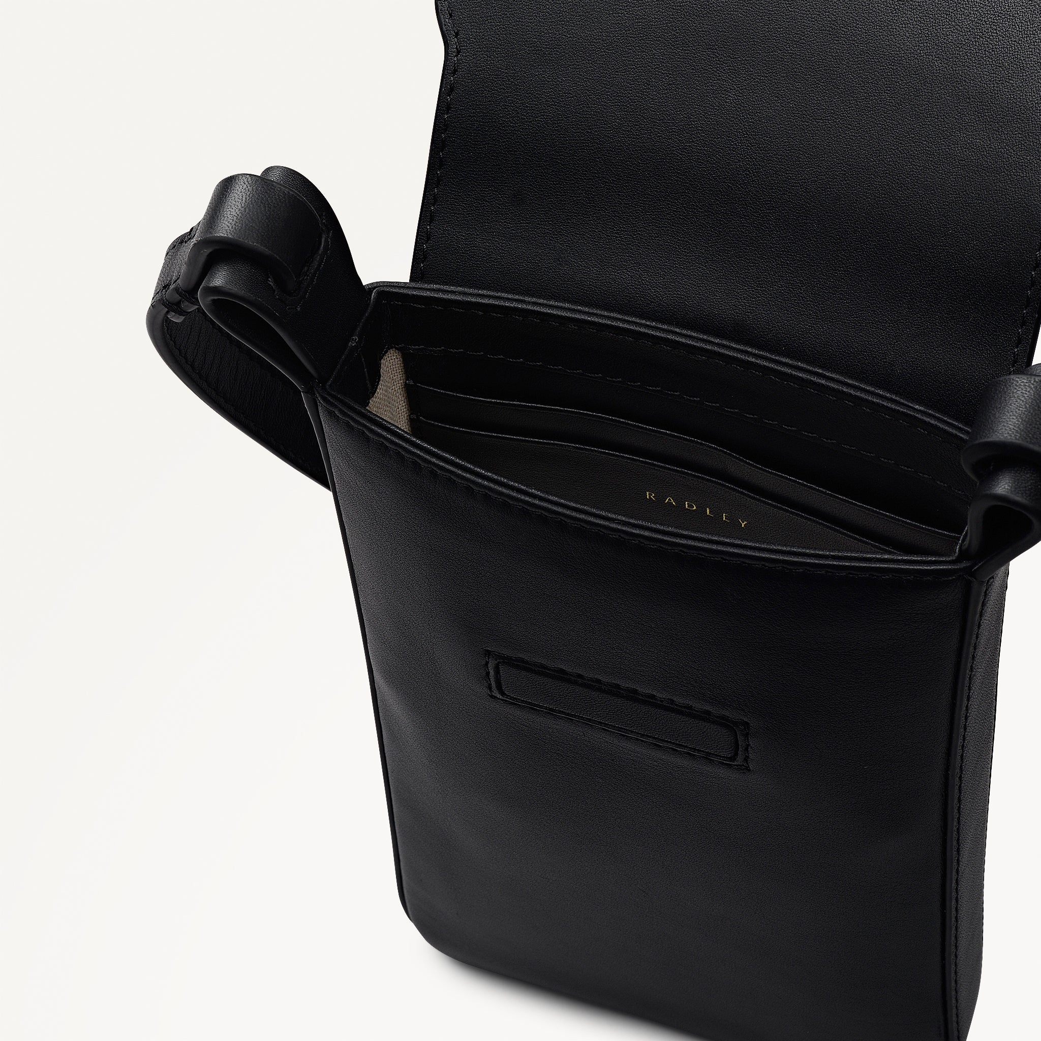 Westwell Lane Leather Medium Phone Cross Body Bag in Black - 112315
