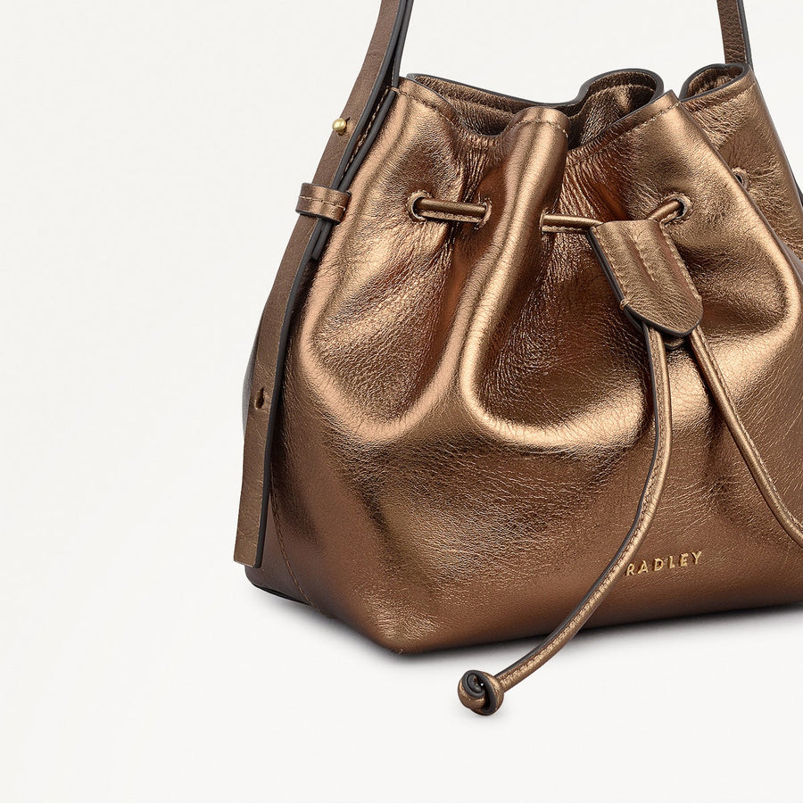 York Mews Leather Small Drawstring Shoulder Bag in Olive Gold - 112357