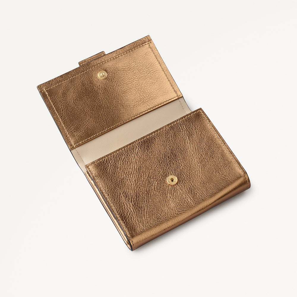 SLOANE MEWS - METALLIC MEDIUM FLAPOVER wallet OLIVE GOLD