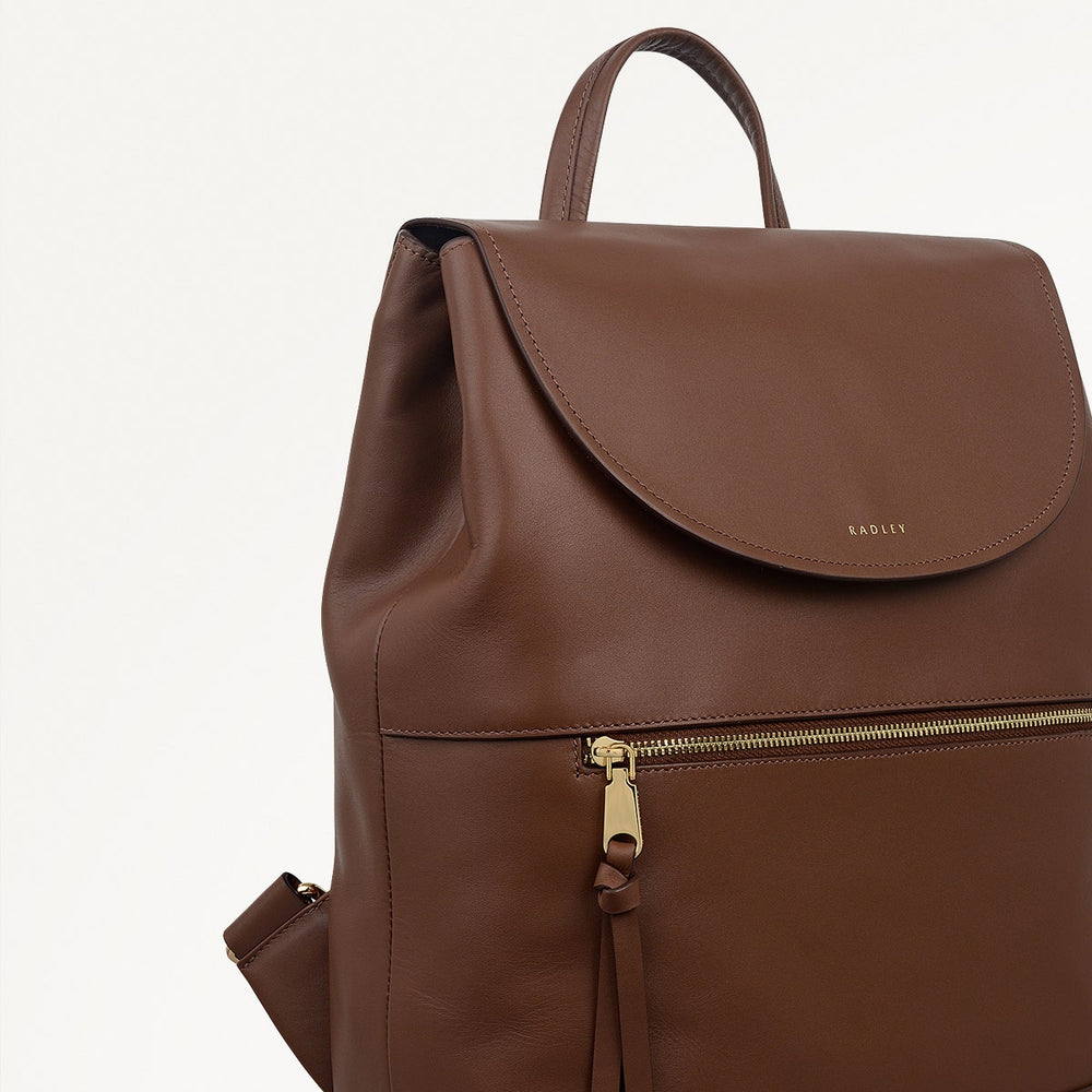Albion Street Leather Large Ziptop Backpack in Chocolate - 112388
