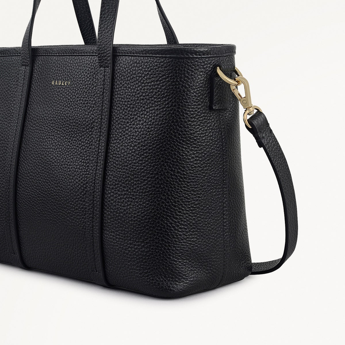 Templeton Place Leather Small Ziptop Grab Bag in Black - 112392