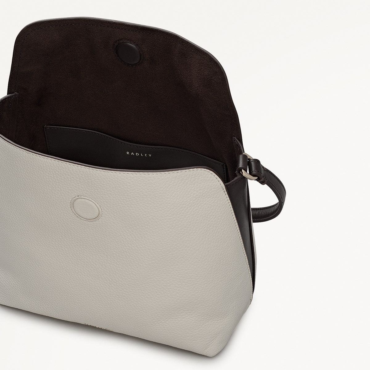 【中古】 月刊　アーティクル（242） Snow Medium Flapover Shoulder | City Road AW25 | Radley London