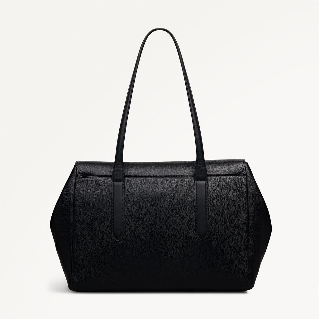 Knightsbridge Court Leather Large Flapover Shoulder Bag in Black - 112602