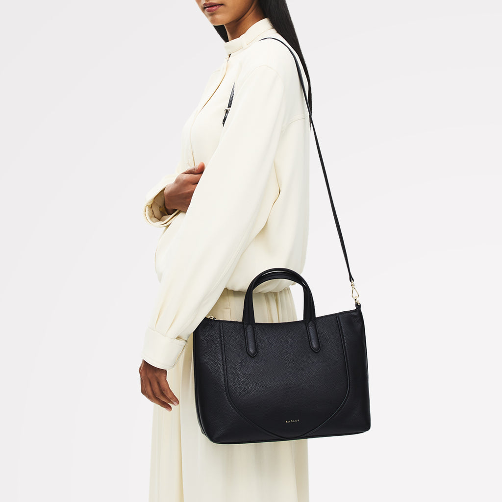 Wood Park Leather Medium Ziptop Satchel Bag in Black - 112625