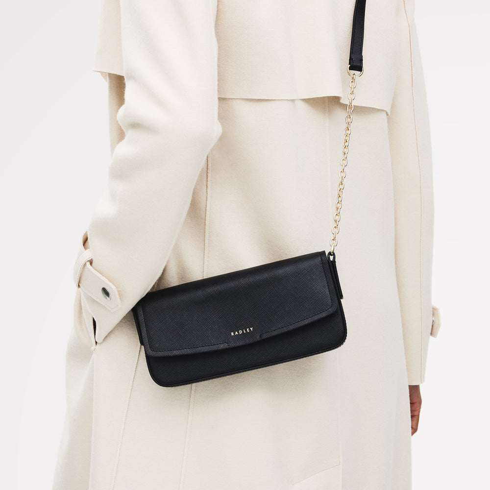 Crosby Alley Leather Large Phone Cross Body Bag in Black - 112642