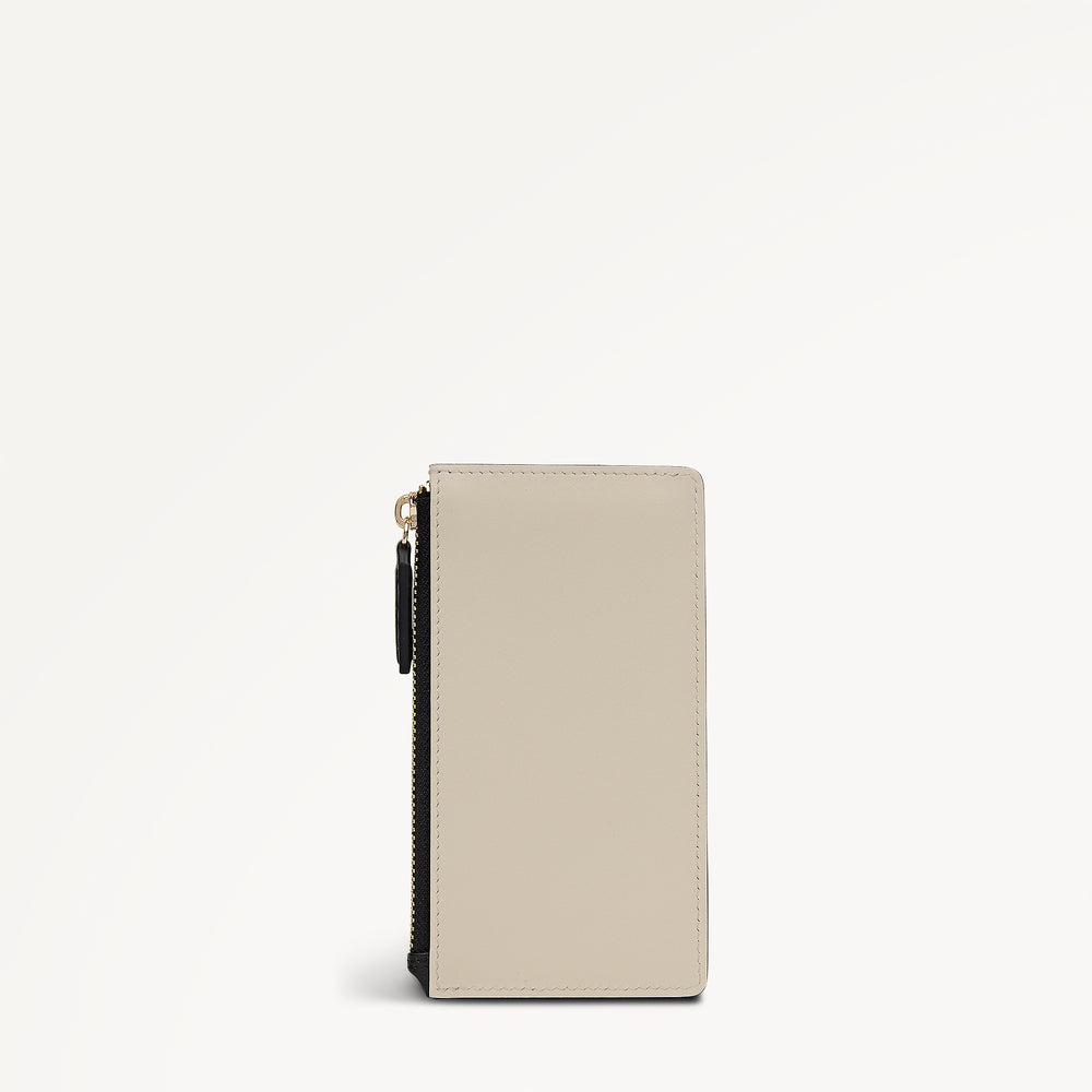 Elm Avenue Leather Medium Ziptop Coin Wallet in Black - 112711