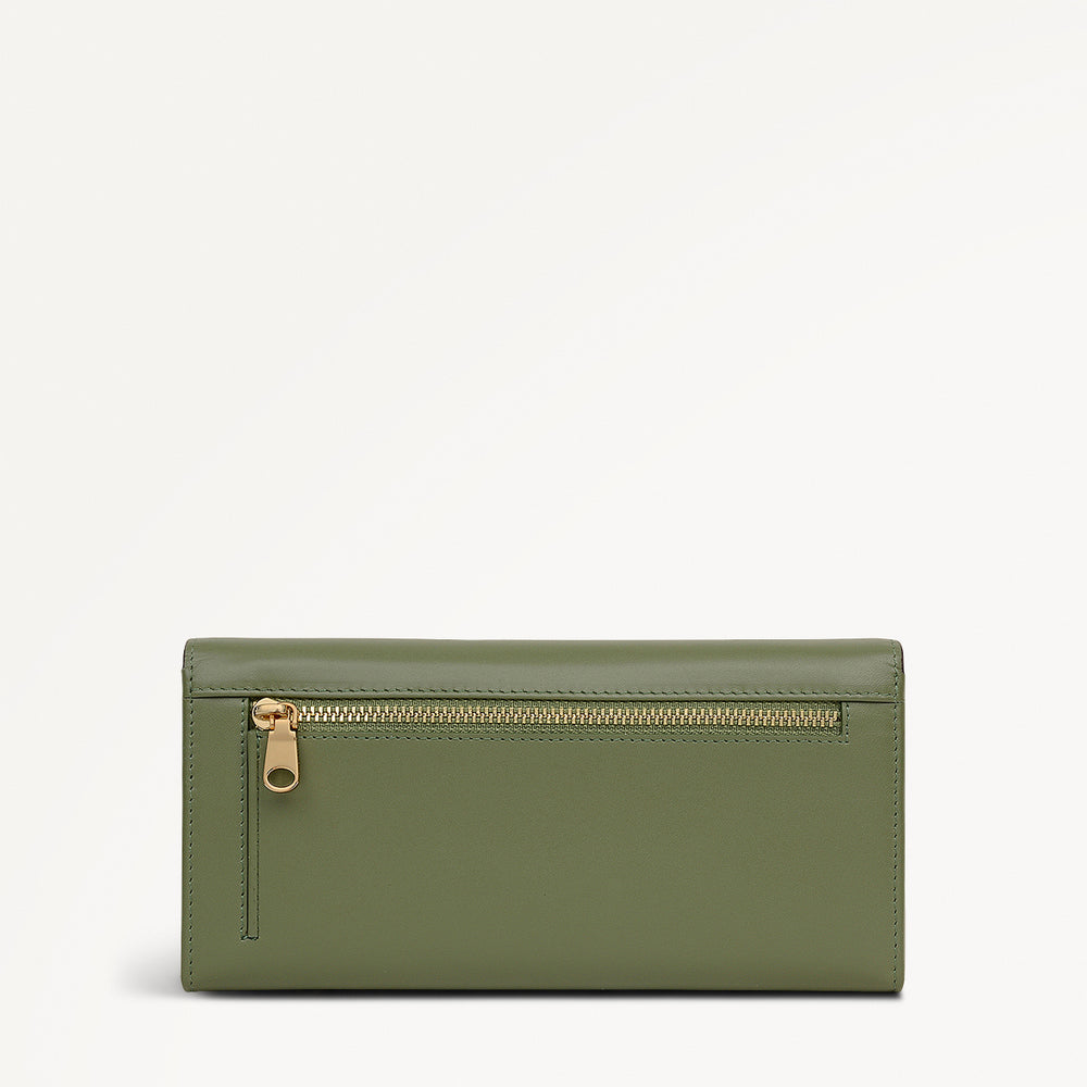 Magic Carousel Leather Large Flapover Wallet in Hunter Green - 112785