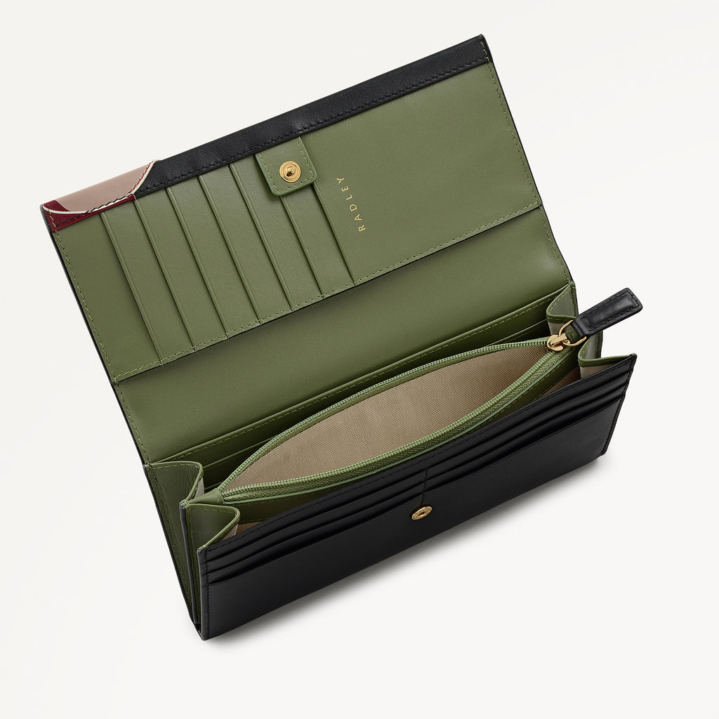 Fleeting Fox Leather Large Flapover Wallet in Black - 112796