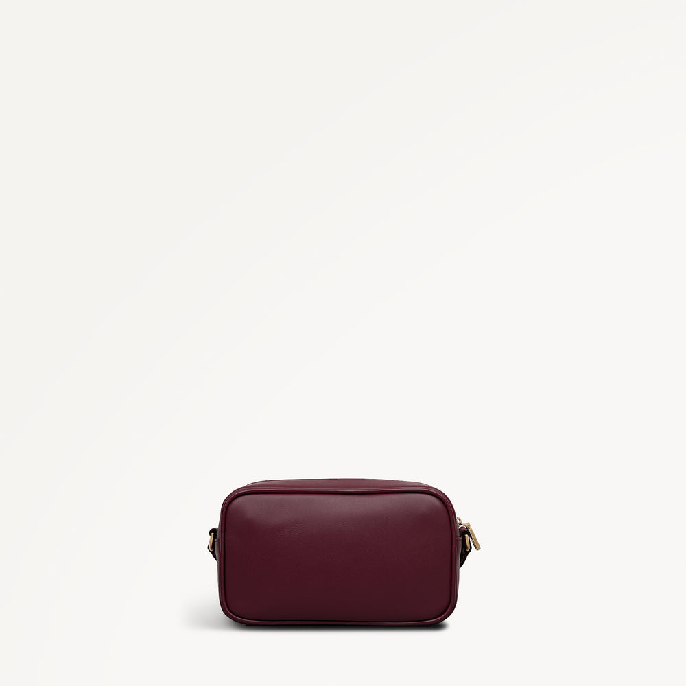 Hadley Lane - Applique Dog Small Ziptop Cross Body Dark Cherry - 112940