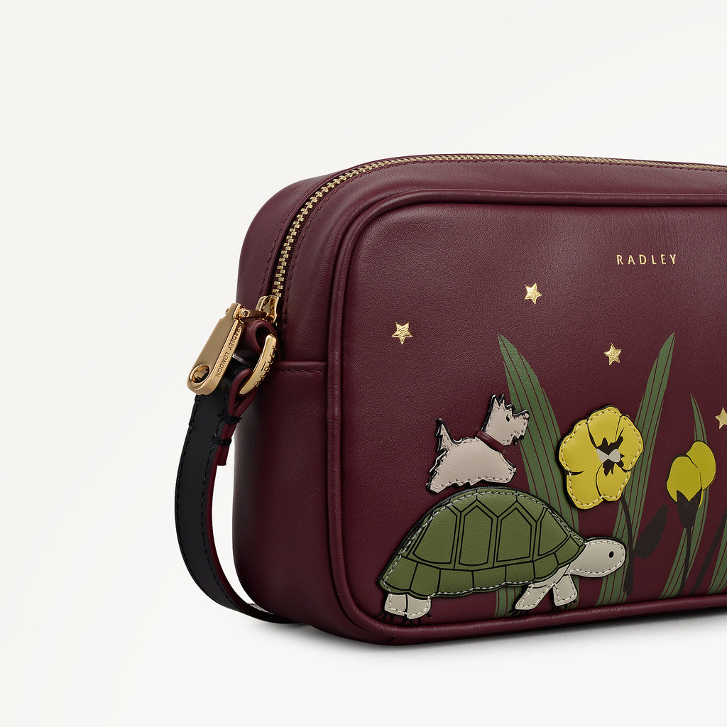 Midnight Wanderer Small Ziptop Cross Body Dark Cherry - 112959