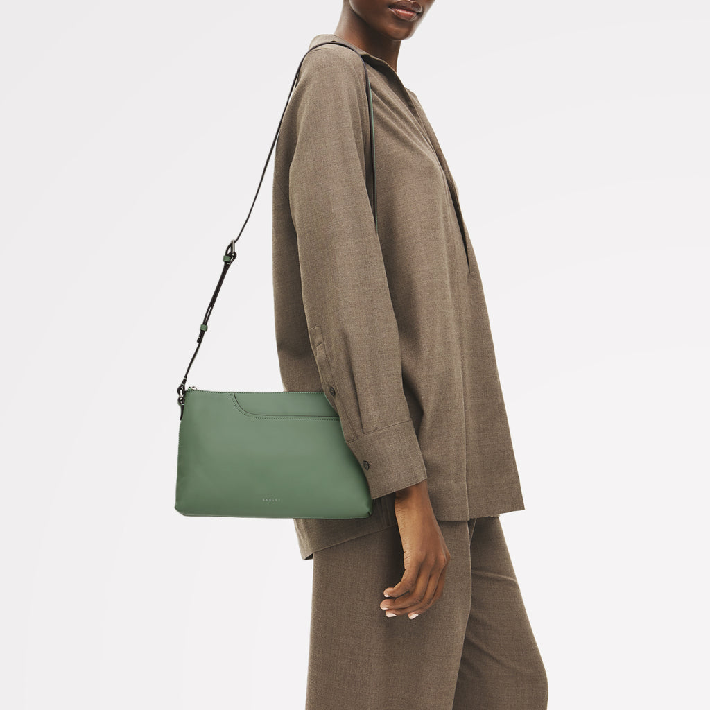 Pockets Medium Ziptop Ew Cross Body Pistachio - 113065