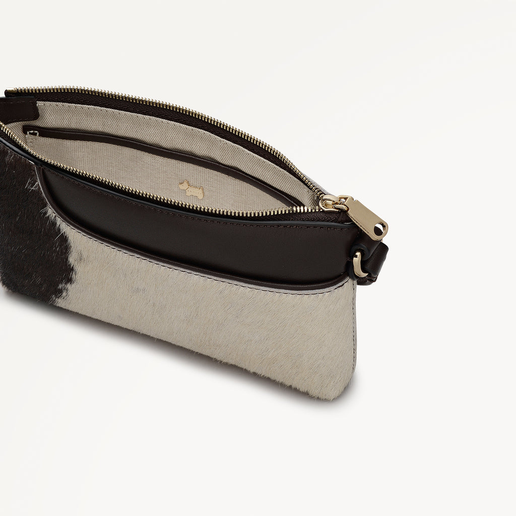 Pockets - Cow Hide Mini Ziptop Ew Shoulder Dark Oak - 113066