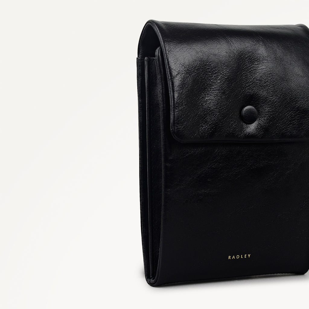 Mallow Street Medium Phone Crossbody Black - 113077