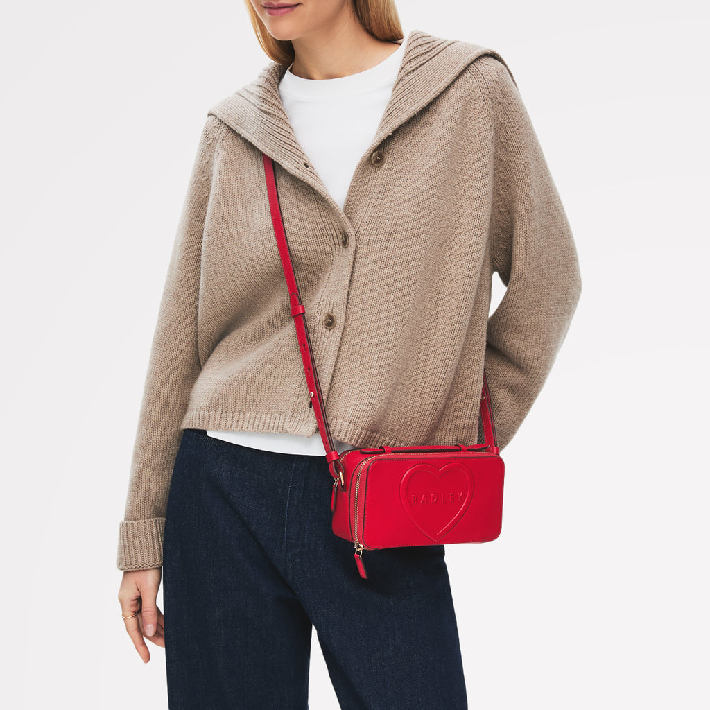 Calvert Way - Heart Street Micro Phone Cross Body Poinsettia - 113081