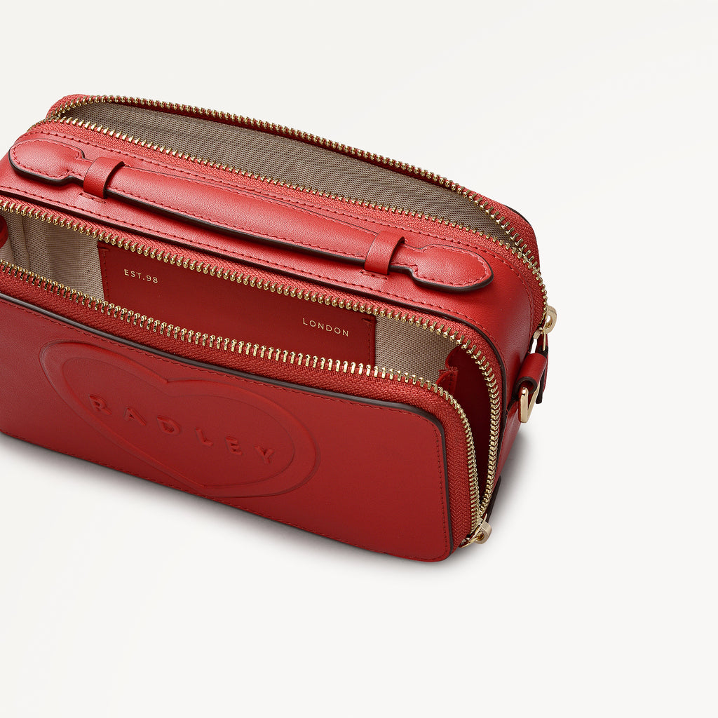 Calvert Way - Heart Street Micro Phone Cross Body Poinsettia - 113081