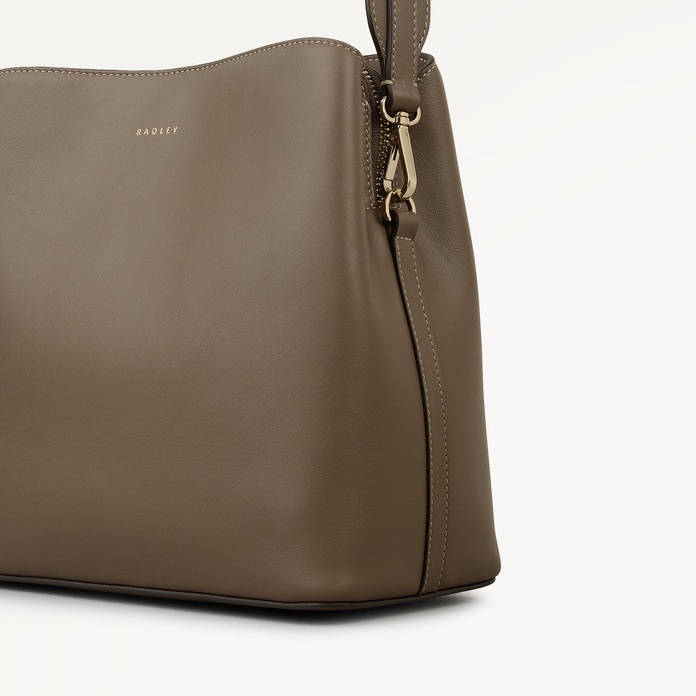 Dukes Place Medium Compartment Cross Body Coffee - 113083
