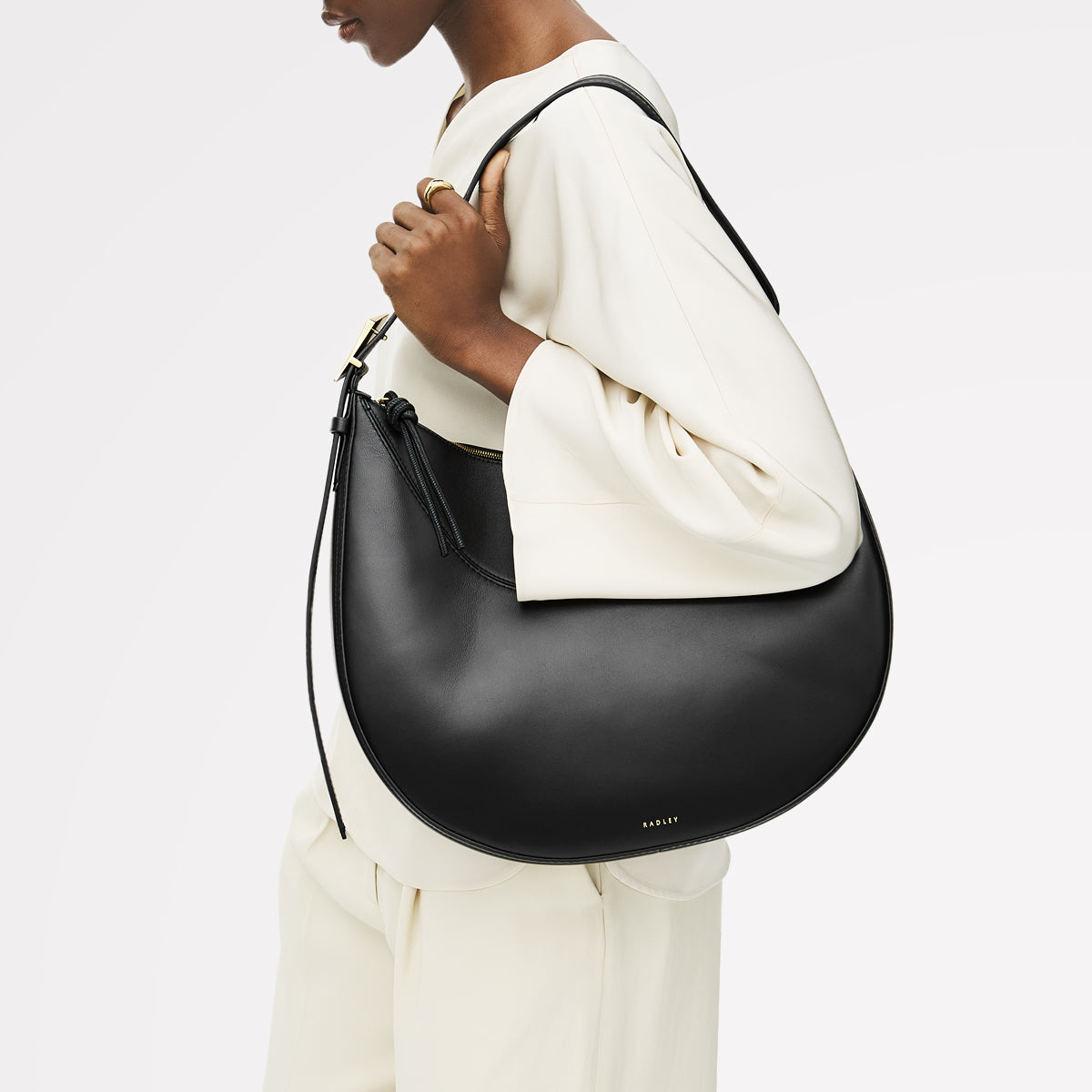 Black Large Ziptop Shoulder Bag | Bliss Crescent SS26 | Radley London