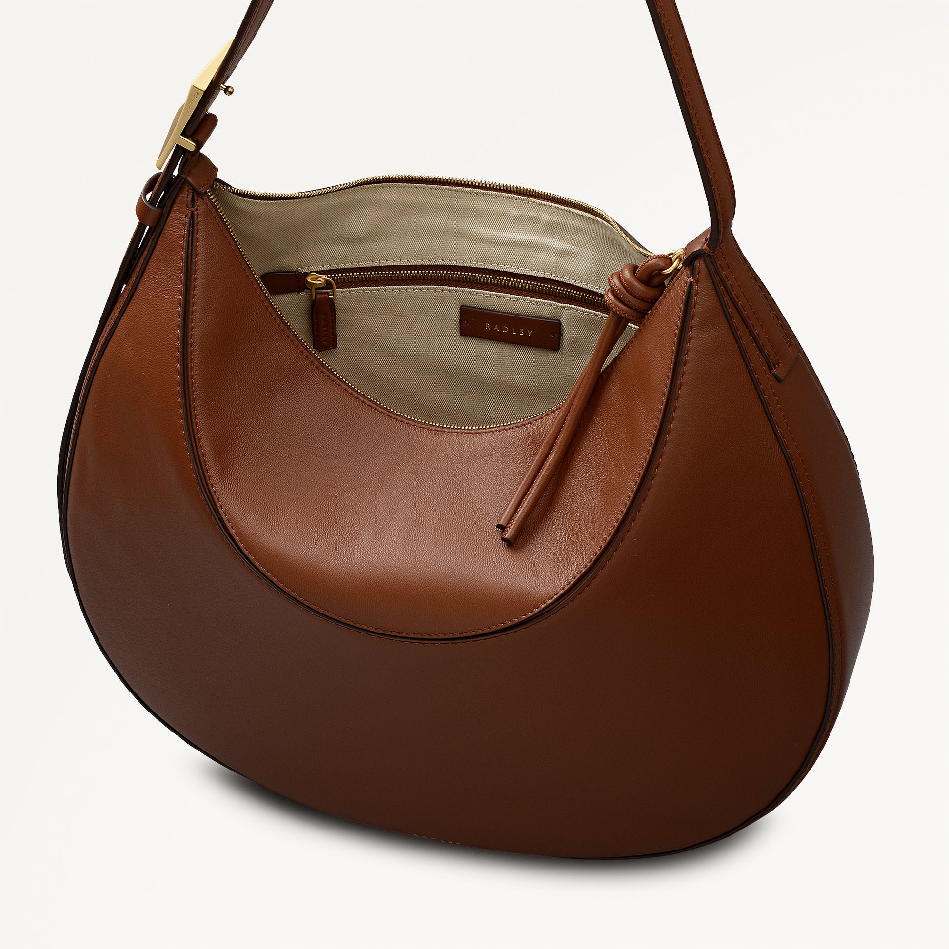 Bliss Crescent Large Ziptop Shoulder Cognac - 113090