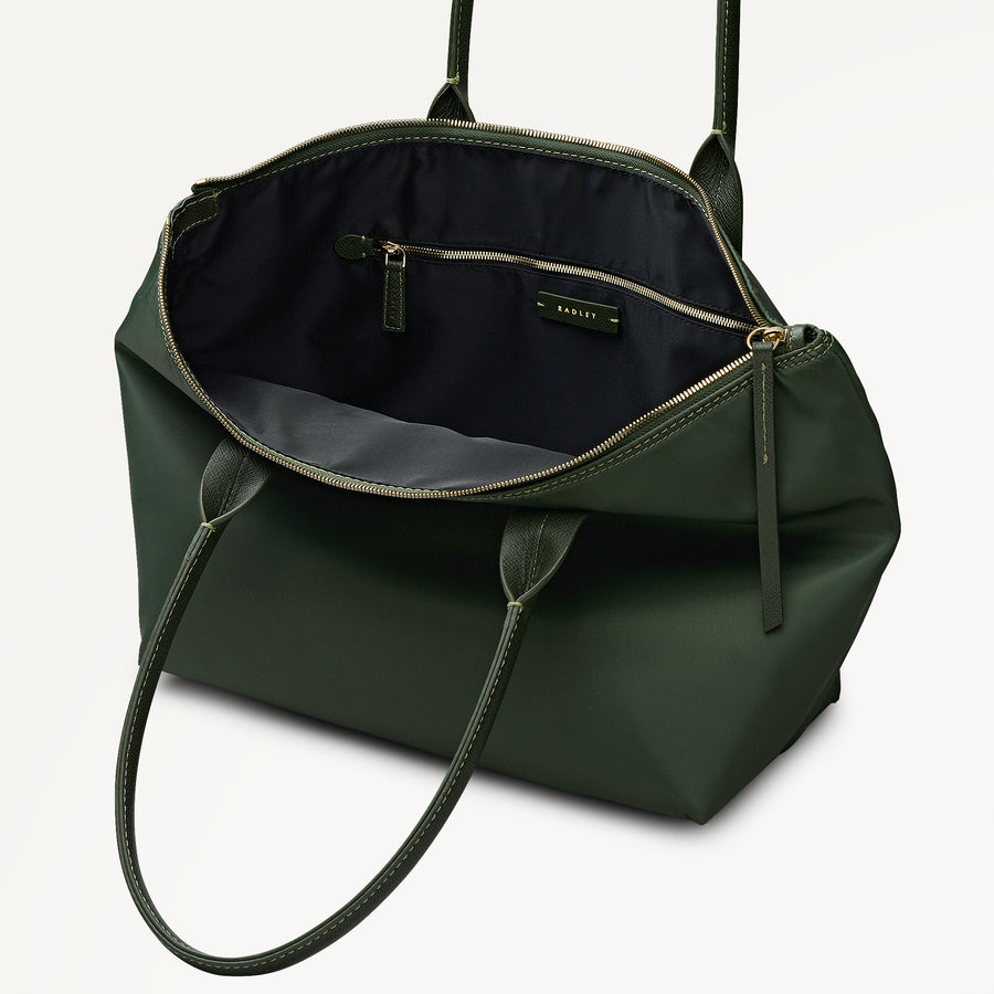 The Townley Medium Ziptop Grab Fern - 113100