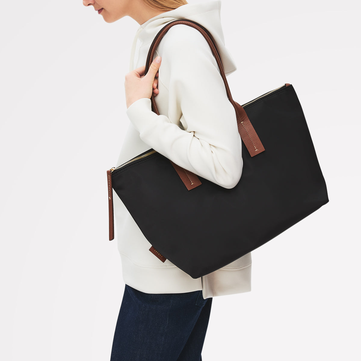 THE TOWNLEY LARGE ZIPTOP TOTE BLACK - 113103