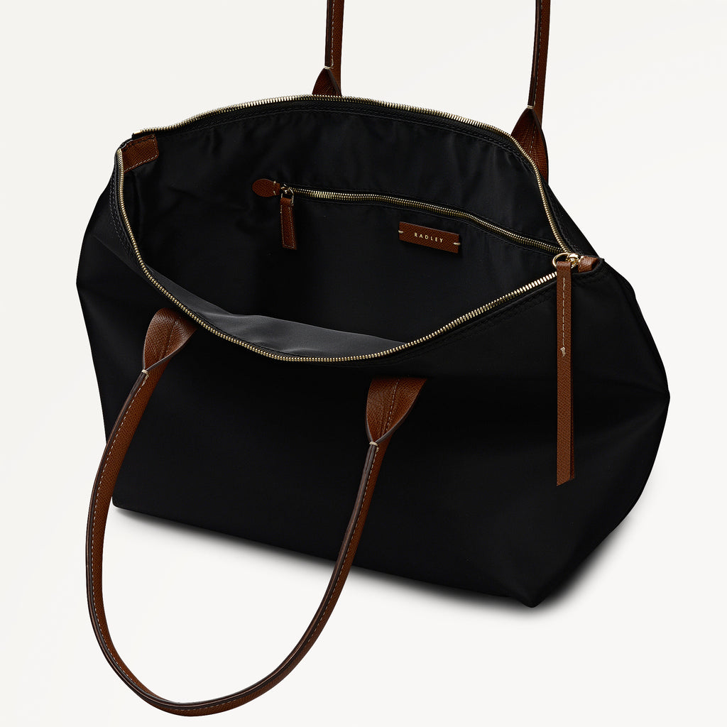 THE TOWNLEY MEDIUM ZIPTOP Satchel BLACK - 113104