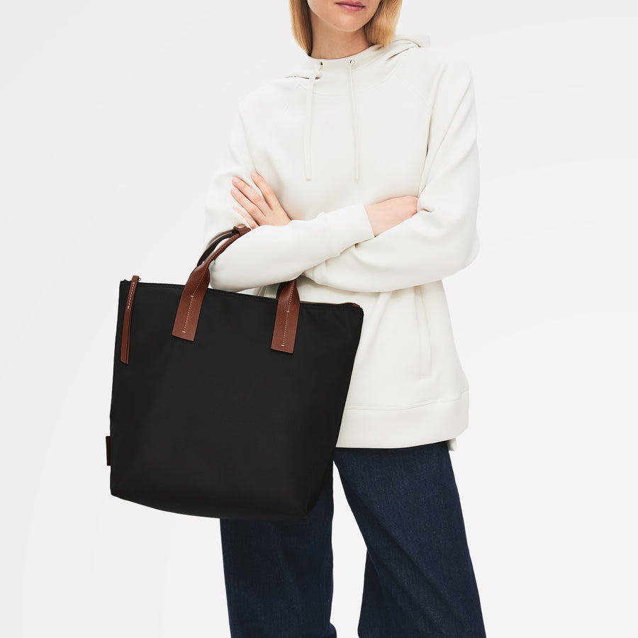 The Townley Medium Ziptop Backpack Black - 113105