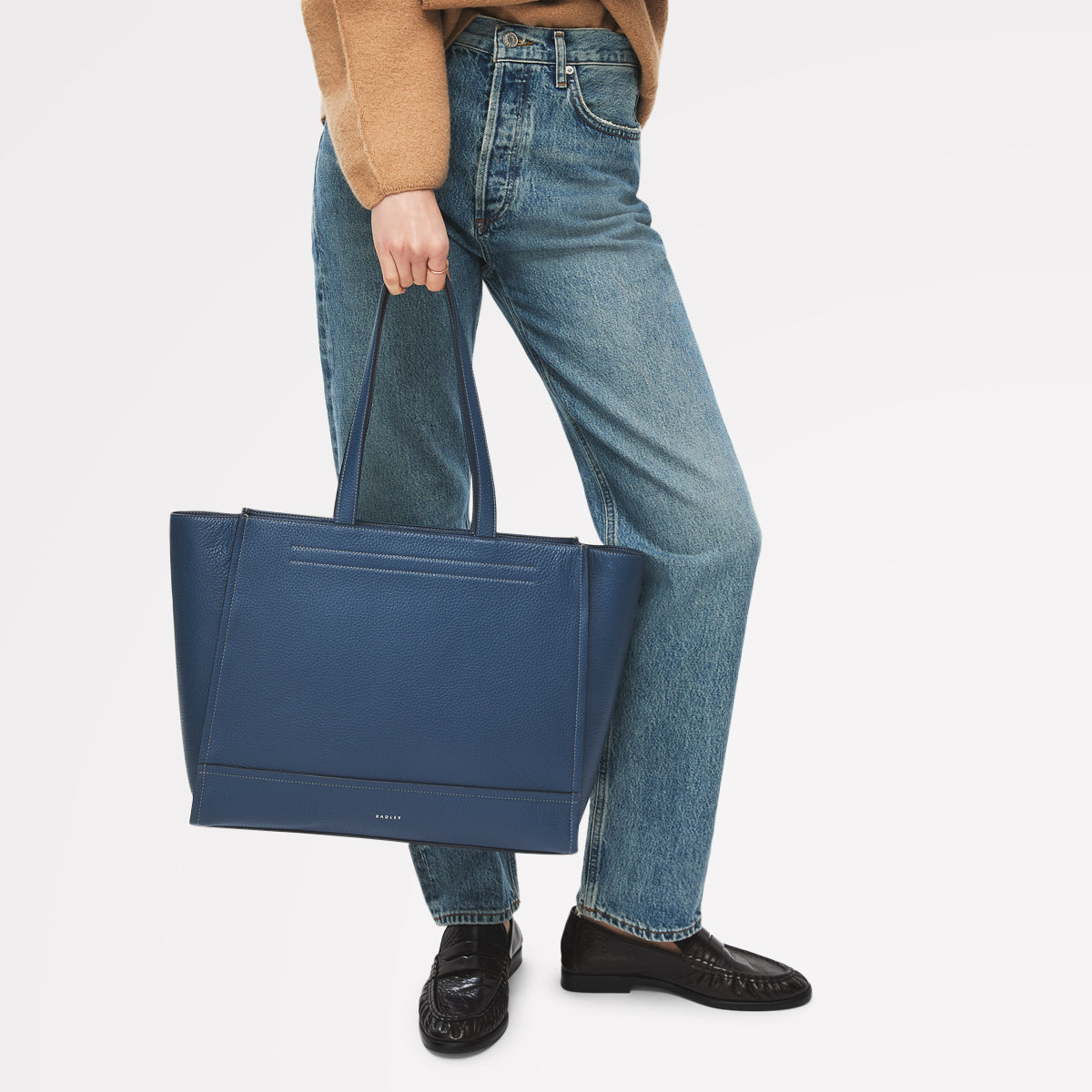 Oak Street Medium Ziptop Tote Utility - 113114