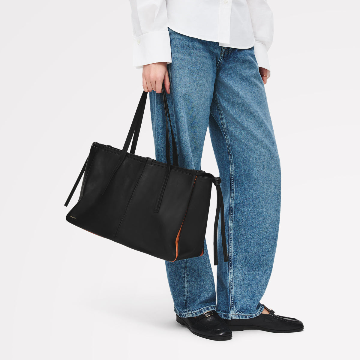 The Connaught Large Open Top Shoulder Black - 113129