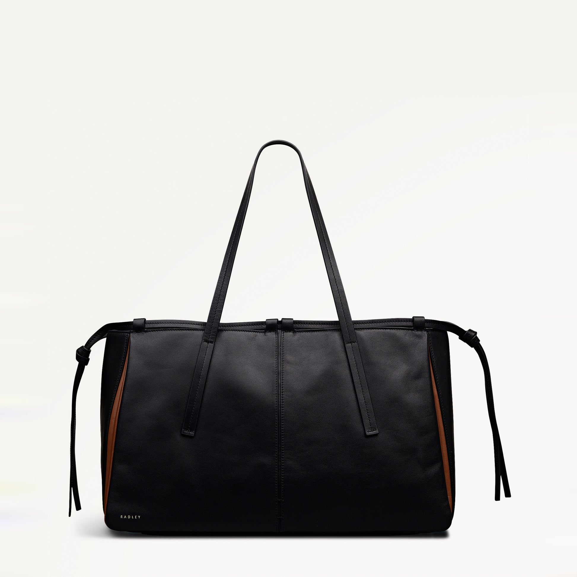The Connaught Large Open Top Shoulder Black - 113129