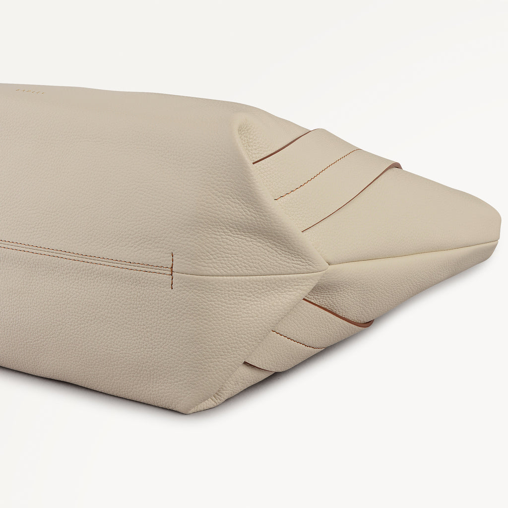 The Evie Medium Ziptop Shoulder Salt - 113131