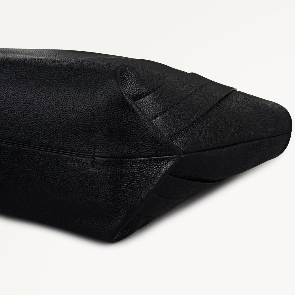 The Evie Medium Ziptop Shoulder Black - 113132