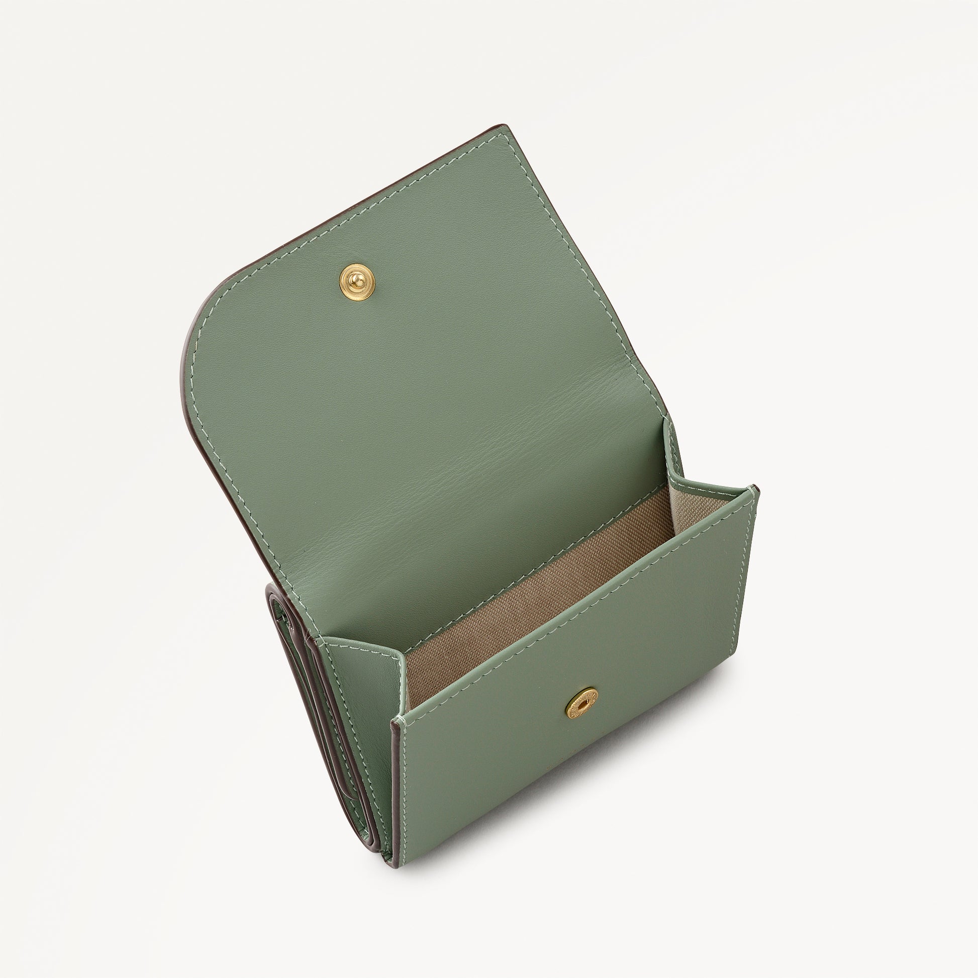 Pockets Small Trifold Wallet Pistachio - 113170