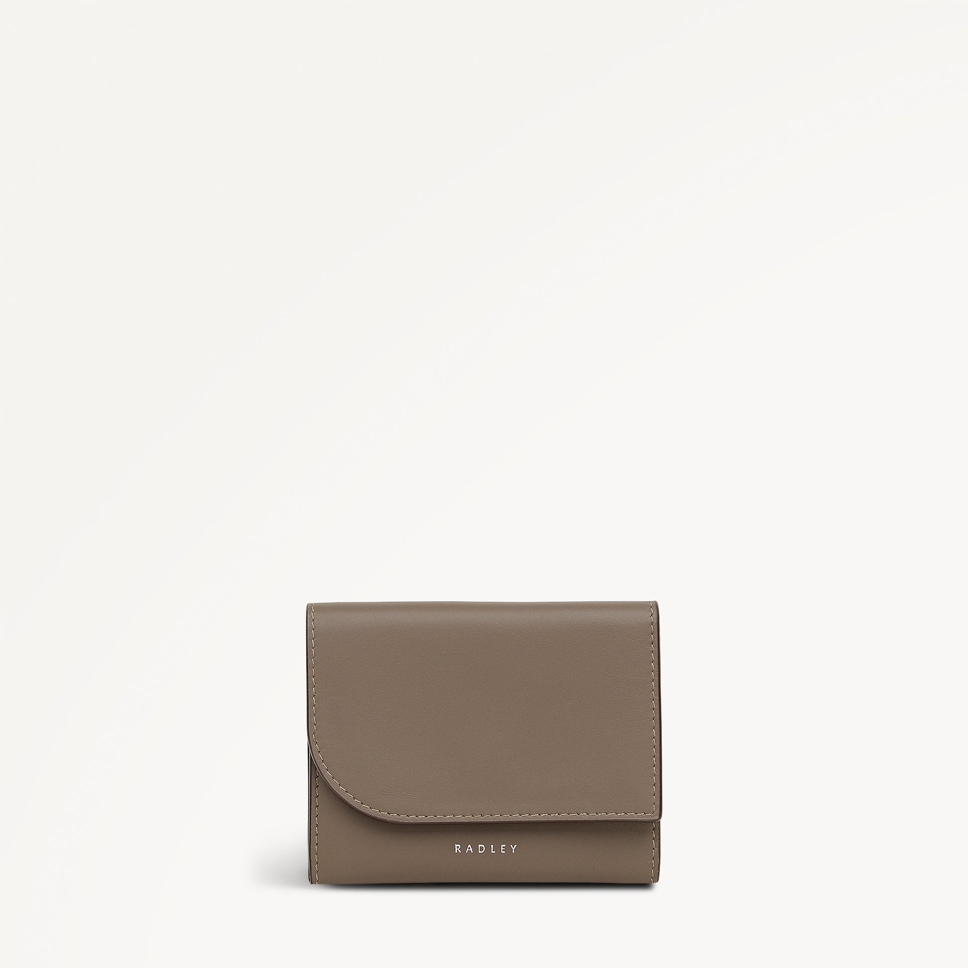 Pockets Small Trifold Purse Coffee - 113181