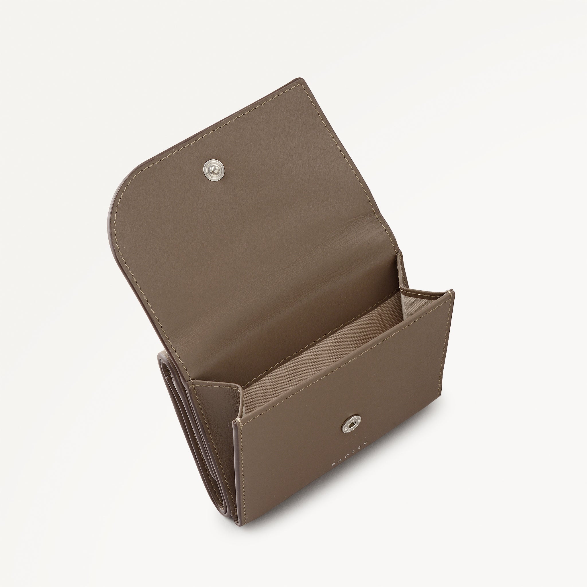 Coffee Small Trifold wallet | Pockets SS26 | Radley London