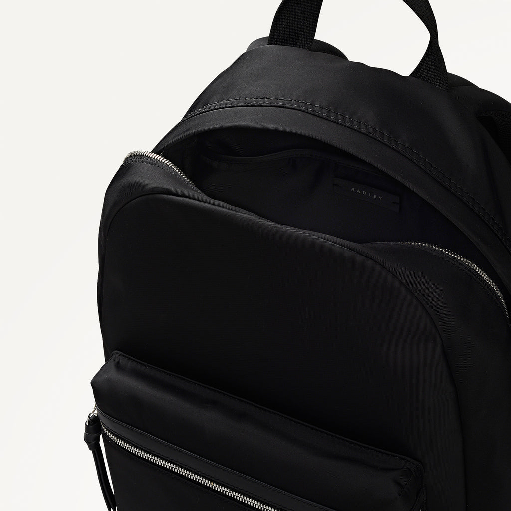 Halley Row Medium Ziptop Backpack Black - 113237