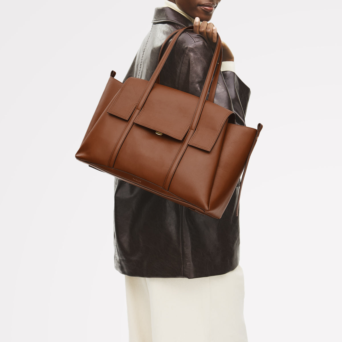 The Chancery Large Flapover Shoulder Cognac - 113238